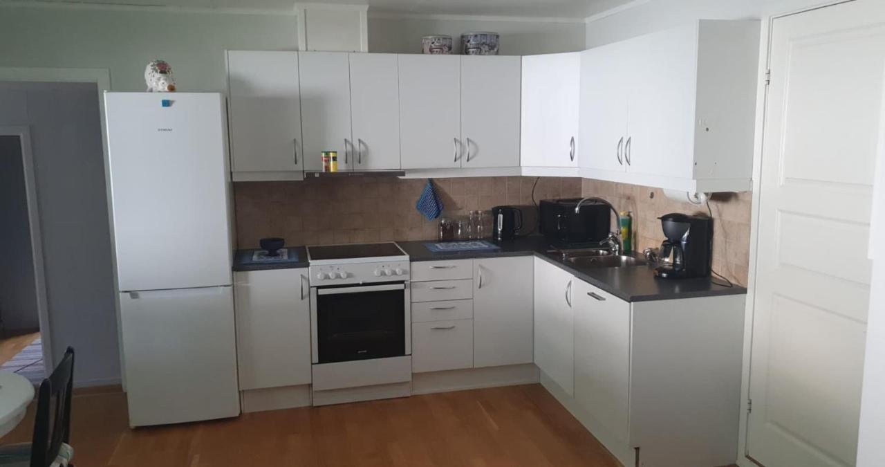 Nydelig Utsikt, Egen Leilighet Med To Parkeringer Movik  외부 사진
