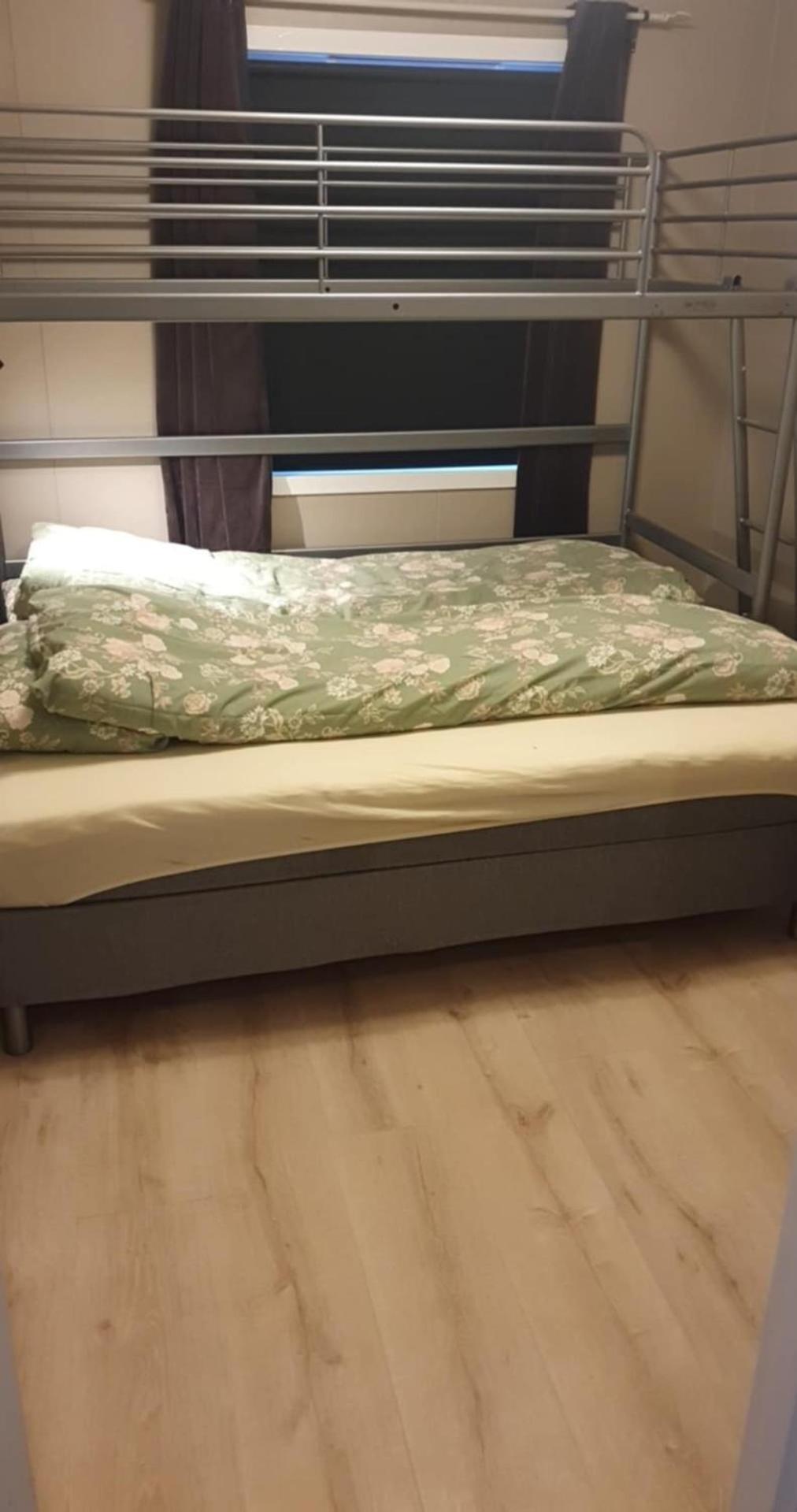 Nydelig Utsikt, Egen Leilighet Med To Parkeringer Movik  외부 사진